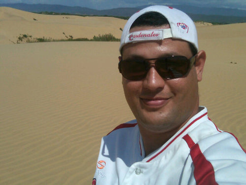 cesarcolmenare8's profile picture. 