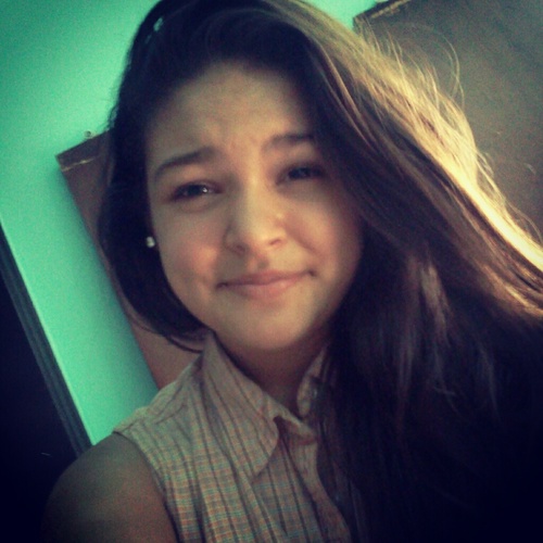 marie_breton's profile picture. Never trust or belive anyone cause if they cant do the same then you shouldnt either..#Aquarius #Directioner #OneDirection