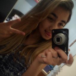 Na minha vida de tudo acontece mais quanto mais agente rala mais agente cresce ♫
http://t.co/SNqCdntH4t