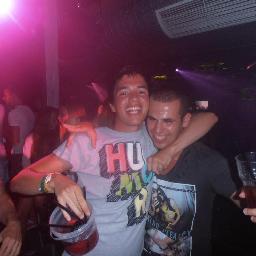 Appels09's profile picture. Coole Appel! / Vastgoed&Makelaardij / Hockey / Ajax / Schrijft voor @filmpjekijken / Get at me bro!