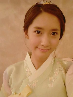 YoonA from Girl's generation | follow our official @GirlsGeneration And My Beauty Girl @SunSunny_1505 @IceJessica_1804 @TiffanySNSDReal @snsd_taeyeon03