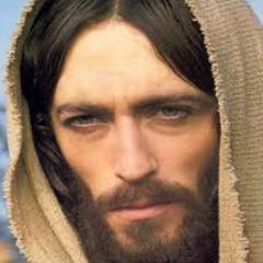 Nunca olvides que Dios está contigo y que él jamás te ha abandonado, ni te abandonará.