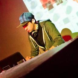 Chase_1977's profile picture. http://t.co/gqEpFvC5
Contact/ Booking: Apex.Boston77@gmail.com
Music, Photography, and Cookies.