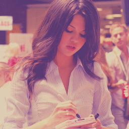 always support @justinbieber ;) #selenator #belieber #directioner .