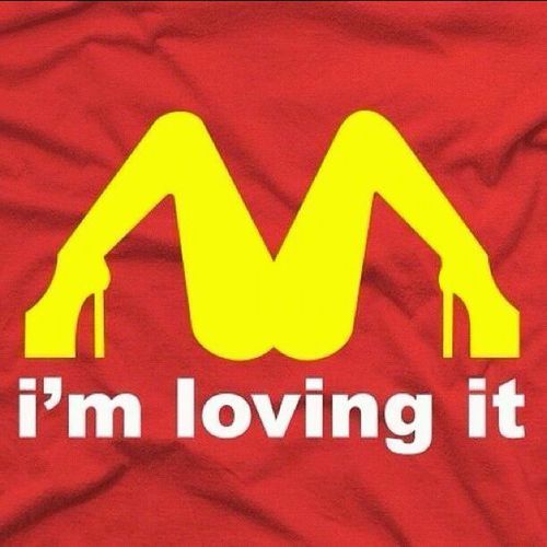 SkypeThatBitch's profile picture. 