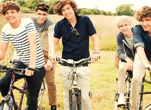 thins we love....
things that we need to know
and the things we're going to know
-funny
-cute
-handsome
-talent
YEAH, IM TALKING ABOUT ONE DIRECTION ! 3 3