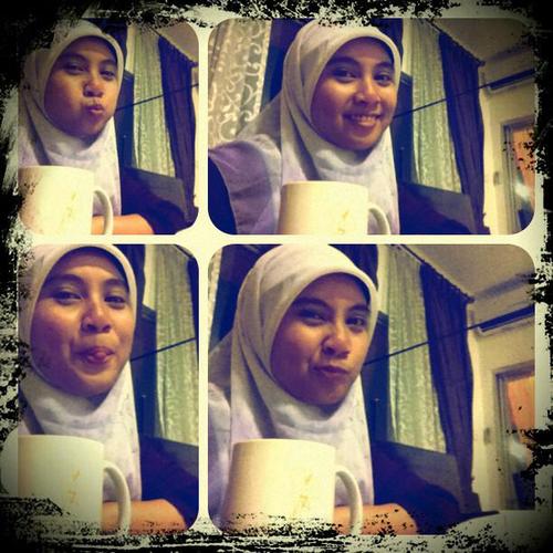 It's just me. I'm proud to be a moslem. Housewive to be. IRs-UNPAR'08. All around Indra Setiawan ♥
