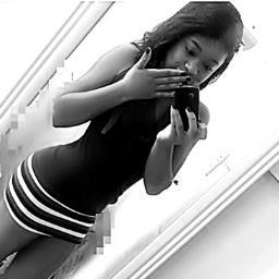 #Corinthiana , chocolatra, & chata !!
 Quer mais?
Follow me .