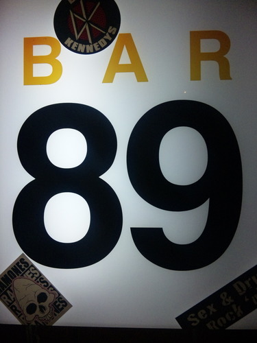 89hrm's profile picture. 阿佐ヶ谷一番街にてPUNK ROCK BAR89やっております。店名は｢ハチキュウ｣怪しいとよく言われますがそんなに怪しくありません 好き嫌いは、はっきりしていますが 。健康食、発酵食品好き 食は文化