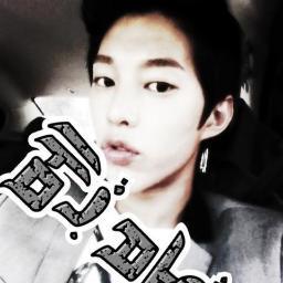 모델 겸 연기자 송원석님의 공식 팬카페입니다. 멘션 주시면 맞팔해드려요. ♥http://t.co/J7TRbDPQ2Q♥