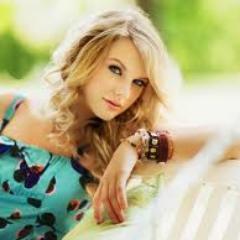 comecei gostar da taylor atravez de uma amiga q tambem ama a taylor  me falava cada coisa q acabei me apaixonando tanto q ohoje to aqui amando a minha taylor!