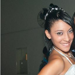 Meu nome é Nathalia, 16 anos, sagitario, 04/12/1995 minha data de nascimento, sou modelo da #BFW Solteira :P