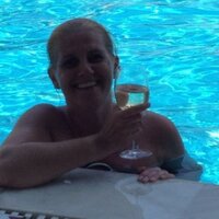 Laura Thomas (@lawzthomas) 's Twitter Profile