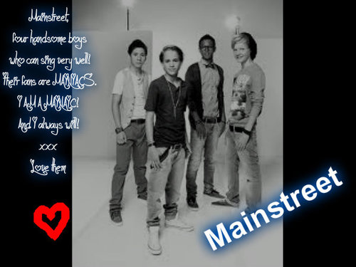 Twee mainiacs @emi61199 en... . We zijn super grote fans van mainstreet! XX