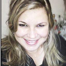 Sou uma mulher cheia de qualidades e defeitos, amante do Caminho Neucatecumenal, de servos de Deus.. Esposa do Well, amiga para verdadeiros amigos,vide bula .