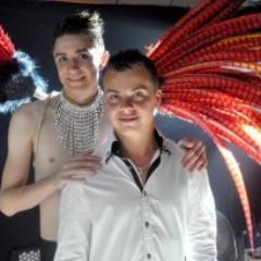 23 ans, Amoureux, Valence, Music-Hall.