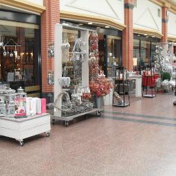 Reaswoondeco's profile picture. Wonen met sfeer en licht. Ruim aanbod kasten, banken, stoelen, dressoirs, fauteuils, tafels, lampen en woonaccessoires.