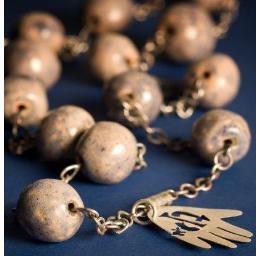 Designer/Maker that creates jewellery and giftware in porcelain and precious metals.Commissions welcome.