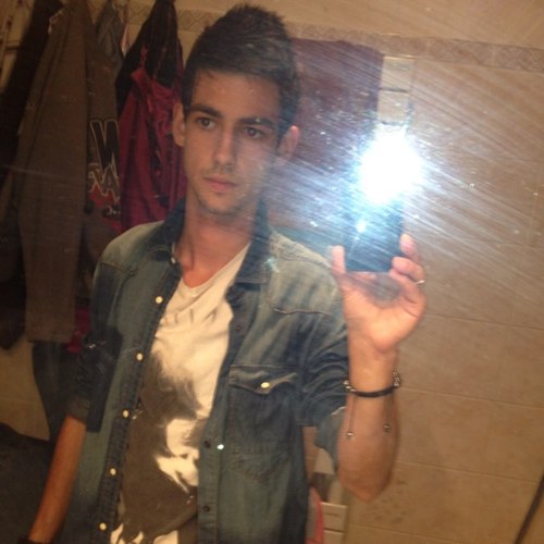 adrislaii's profile picture. 