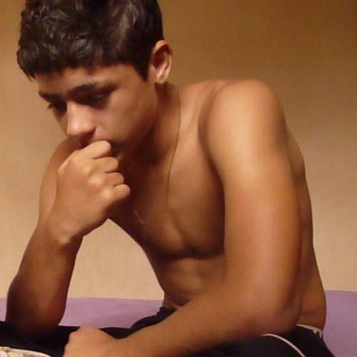 amg do feh aki bom oq eu posso falar sobre ele e que ele e gente booa pra caraio e compreensivo,bonito,kkkk meu besto pra sempre amu vc fehh.
@Martinezbaixinh