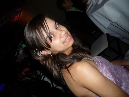 Uma #Garota de 13 anos,#Apaixonada por #Futebol, que canta e vibra pelo #Palmeiras...,sou apenas uma menina que sabe oque quer pra sii ; D ♥ .