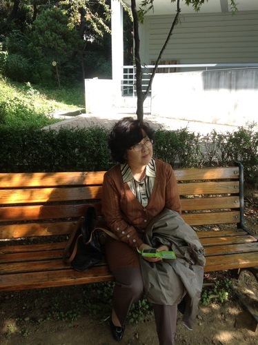professor, social worker, interested in well ageing and well-dying