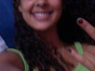 Alegre,feliz,legal e eternamente vascaína! :)