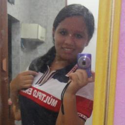 Oii' Sou Myllena. Tenho 16 Anos e curto muito rock, tipo Banda Gloria, Link Park e etc. Me adc no msn se quiser: myllena_leal13@hotmail.com