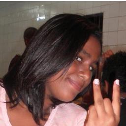 ''Eu sou uma pessoa confusa, eu me confundo com as coisas, eu me confundo com a vida eu me confundo comigo mesmo e meus próprios pensamentos.” :S