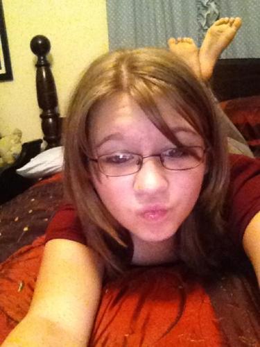 hey! so since you're already reading my bio you should press the button that says follow down there ↓ ;) okaaay? thanks ♥ #freshie #baypath #princess ;*