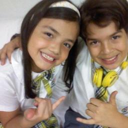 Se Bio é vida então a minha se resume á vocês @larimanoela @lucassantossbt @_julierodrigues  Since: 18/07/12