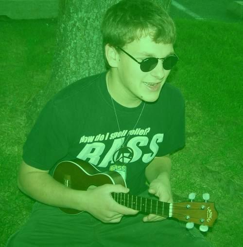 zachweidner's profile picture. Small town thembo back on twitter after a loooong time. Follows are not endorsements.

they/them or he/him