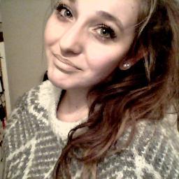 ✧  rainy days & big sweaters  ✧