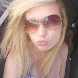 ElisVie's profile picture. Don't hide yourself in regret
Just love yourself and you're set
I'm on the right track baby
I was born this way