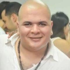 Filho da dona Vera, o caçula da família, produtor executivo e artístico, apaixonado pela minha vida e por tudo o que já conquistei...