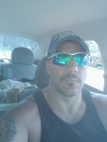 raynehls's profile picture. 