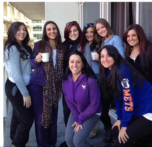 cristina_munda's profile picture. 