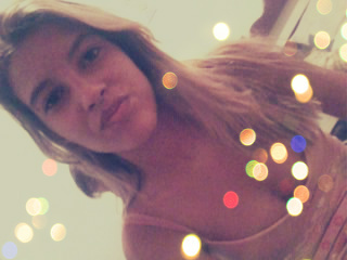 -         Eu voou atrás de seer feliz ! (: