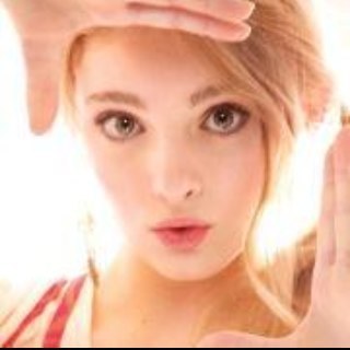 Im prim.im 14 and I love @KatnissPD12 and my best friends are @ImQueenEffie @adrianaambers13 @AlbanoGarrett @HayImRue @Rebel_Gale @rebel_rue