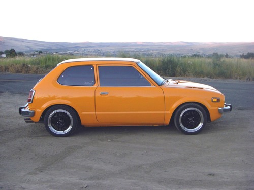 RobyIIII's profile picture. what's a twitter?