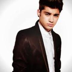 I_Got_Zayn_Pain's profile picture. I look down at the keyboard and realise 'U' and 'I' are together. I no longer believe the beautiful things you say, because you've torn my heart apart.