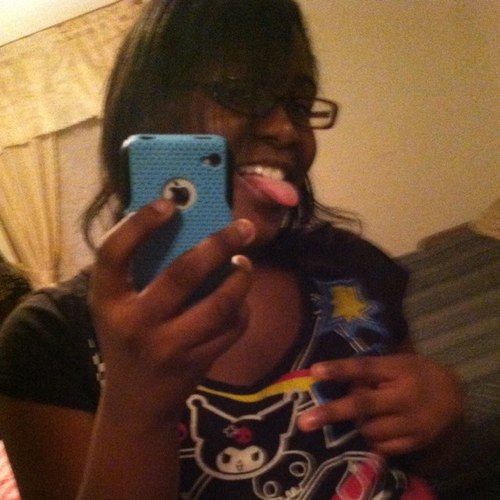 I may b emo but im still the craziest person you'll ever meet im da awesomest party animal ever and luvs NINJAZ,NARUTO,DBZ,BLEACH,and DRAWIN