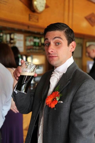I'll have a pint of guinness please mate............