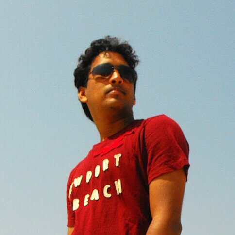 Read n Travel. Discovering peace in the six strings of guitar :)