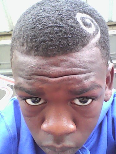 im trying to get it inn these street lil bobbyst ass nigga out cha goting (money)!!