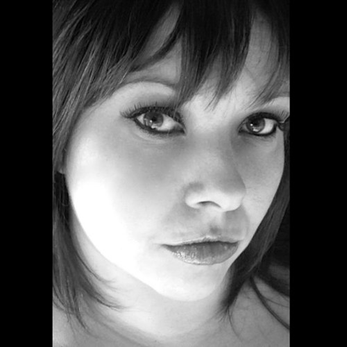 sarahmoon1977's profile picture. 