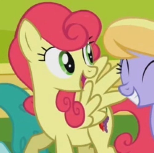 Strawberry Sunrise here! Strawberry Pie baker extrordinare! Feel free to come up and talk to me!
