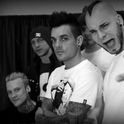 DeadByApril_BR's profile picture. 