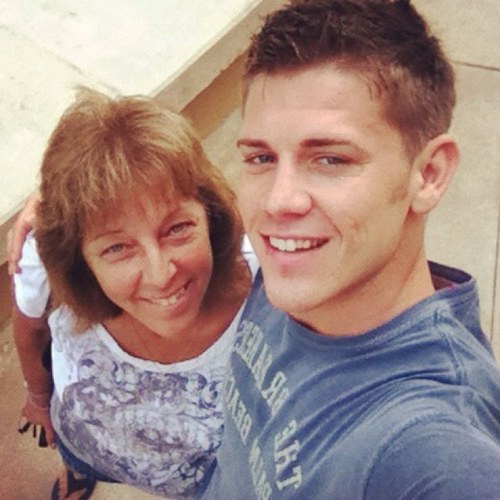 2ToBu2's profile picture. Thats my mom and I in my pic. Im trying to help people to be healthy and fit. I love my yamaha r6, #P90X #INSANITY #ASYLUM #P90X2