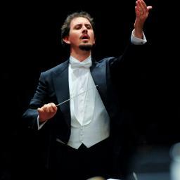 Conductor/Music Director (Opera Festival Chicago), daddy of three, and bread/pizza making lifelong student
